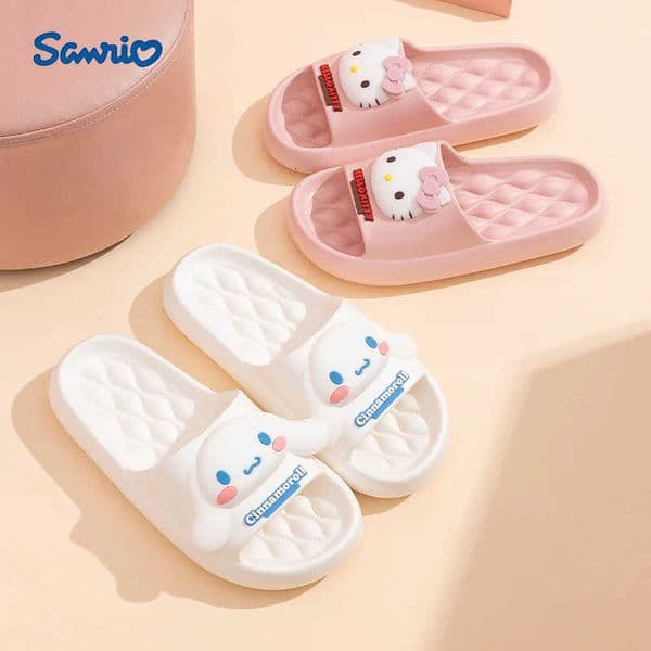 Sanrio Summer Children Slippers Anime Figure Melody Cinnamoroll Kuromi Hello Kitty Slides Indoor Bath EVA Shoes Soft Antislip L251015