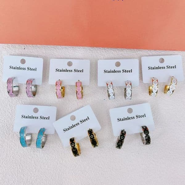 316L Stainless Steel Luxury Girls letter black white pink blue flower hoops designer branded 18k Gold silver women engrave earrings wedding party birthday jewelry