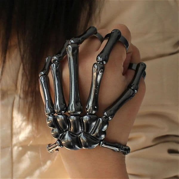 Skeleton Hand For Women Gothic Punk Skull Elasticity Adjustable Bracelet Bangles Femme Halloween Party Accessories 251013