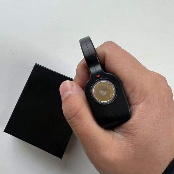 Free shipping, high-brightness LED lighting, with keychain and USB charging function 928 851520