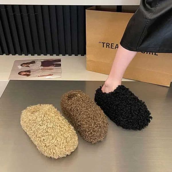 Thick Heel Luxury Lambwool Mules Winter Shoes Woman Flip Flops Flat Cover Toe Slides Ins Warm Curly Lamb Fur Slippers WomenXJ251016