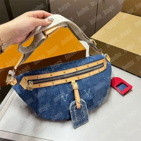 Luxury Cowhide Waist Bag Fashion Crossbody Chest Bag Designer Black Conjoined Bumbag Classic Zipper Fanny Pack Fashion Pillow Handbags Fannypacks Wallets
