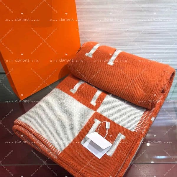 Scarves 2025 Fashion letter cashmere designer blanket soft wool scarf shawl portable warm plaid sofa bed wool knit blanket Women140170CM