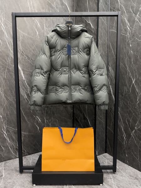 man jacket high quality Winter puffer Top designer Down jackets Breast pocket Jacket bright Coat Parka Overcoat design Thick Warm Hooded Windbreaker clothing F00