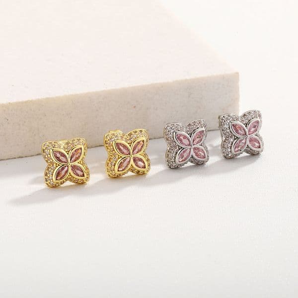 Brand Four-Leaf Clover Full Dia Pave Earrings Simple Ear Sense Personality Fashion Ear Accessories