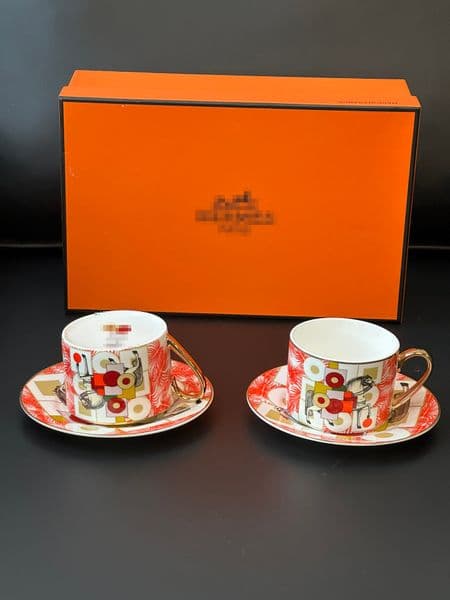 Chic Luxury Coffee Cup and Saucer Set for Two, Ideal for Coffee Lovers, Romantic Dates, or Elegant Gifts, with Premium Design and Stunning Packaging
