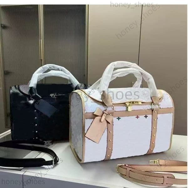Luxury Designer Pet Duffle Fashion Dog Clutch Women Crossbody Tote Bag Luggage Letter Handbag E21