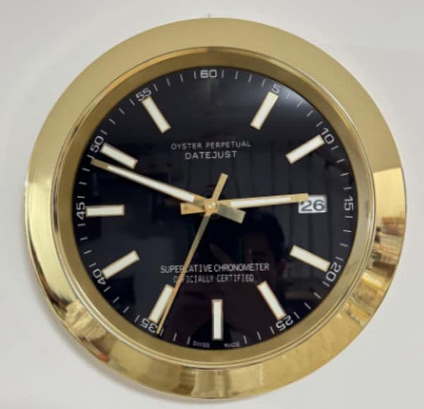 13.5'' Luxury Designer Clock Branded Watch Sweeping Hands With Date Calendar Metal Wall Art Housewarming Gift Decoration Wanduhr