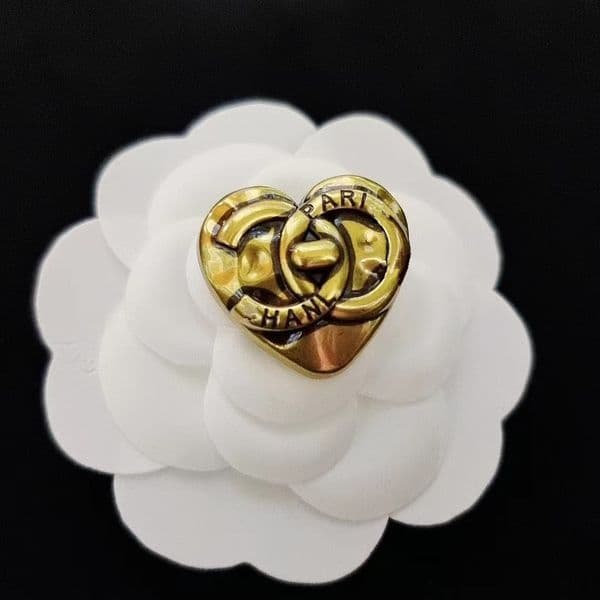 Fashion Designer Brooch For Women Luxury Jewelry Accessory Pins Womens Heart Shape Small Brooches Designer Jewelry Letter Brooches