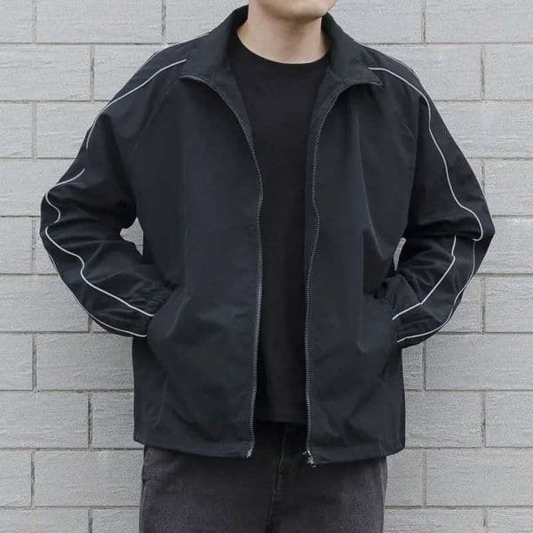 Jackets Men Autumn Pockets Casual Patchwork Loose Windbreaker Stripe Zipper Stand Collar Waterproof Outdoor Sports Bomber JacketT251022