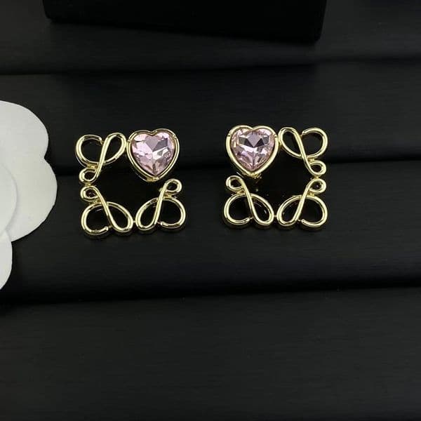 Luxury Stud Earrings Wedding Birthday Love Charm Jewelry Classic Heart Designer Brand Gift Earrings