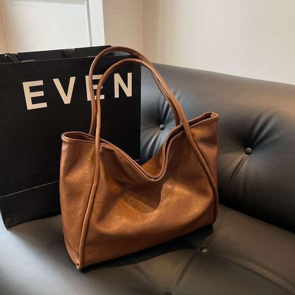 Women's New Solid Color Shoulder Fashion Commuter Texture Foreign Style Personality Tote Bag