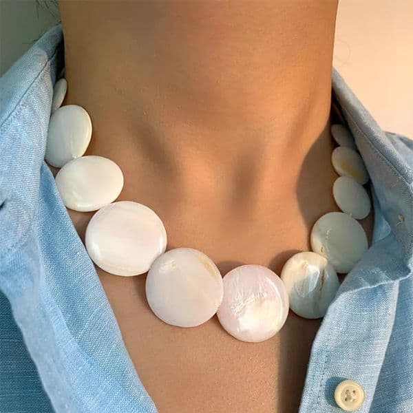 Vintage Natural Shell Choker Round Necklace for Women Girls Bohemia Summer Travel Handmade Holiday Jewelry Accessories 251016