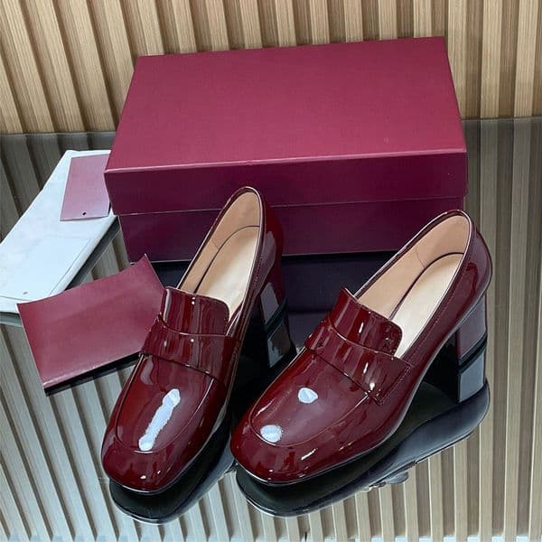 High quality new loafers Real leather pumps Chunk heels Square toes Office dress shoes Slingbacks Sandals High heels dress shoes Designer Shoes