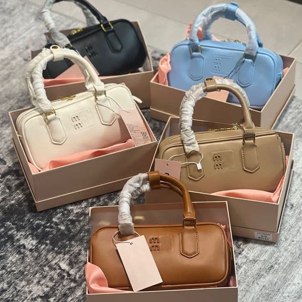 Designer Boston Bag Women's Small Square Bag Retro Small Diagonal Cross Boston Bag Bowling Briefcase Hand Carry Pillow Bag Fashion Single Shoulder Crossbody Bag