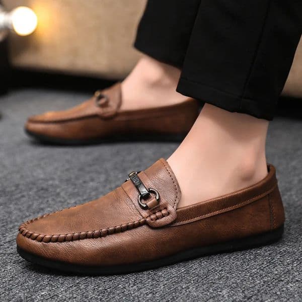 High Quality Leather Men Casual Shoes Comfortable Light Men Loafers Formal Men Dress Shoes Breathable Slip on Men Driving Shoes 251023