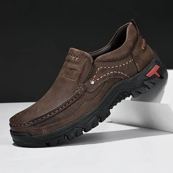 Handmade Leather Men Shoes Casual Outdoor Slip On Loafers Men Leather Shoes Flats Moccasins Walking Shoes NonSlip Drop 251021