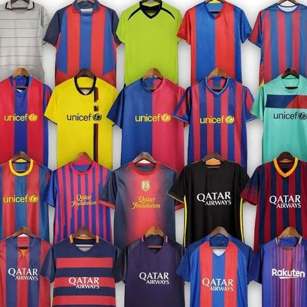 Barcelone Retro Soccer Jerseys RONALDINHO A.INIESTA 01 02 03 04 05 06 07 08 09 10 11 12 13 14 15 16 17 18 19 vintage football shirt T 2003 2004 2005 2006 2007 2008 2009 2010 11 0