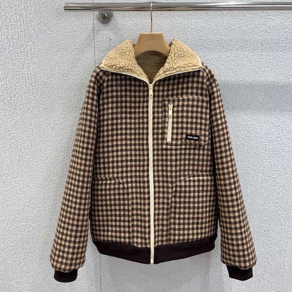 Women's Jackets Designer mm Autumn Winter New Color-Block Plaid Jacket Cotton Coat Composite Lamb Wool Fashion Versatile Zipper Coat 2C2G