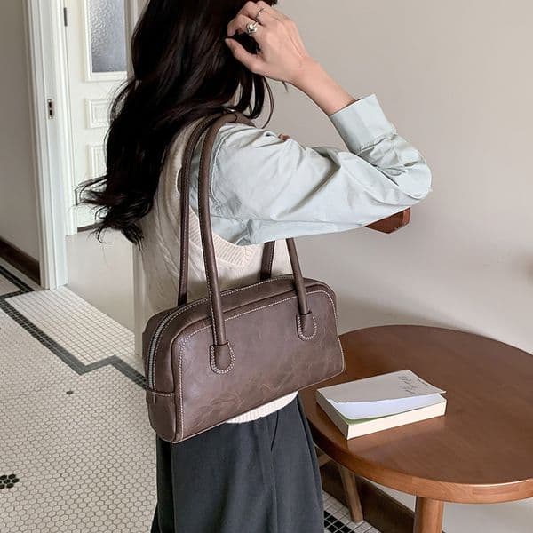 Niche Underarm Bag High-end Retro Bag Versatile Large-capacity Commuting Bag
