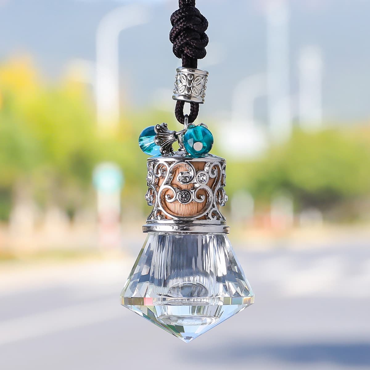 TEMU Elegant Perfume Pendant - Decorative Air Freshener Empty Bottle With Ornate , Ideal For Vehicle & Home Use, Car Fragrance Diffuser | Elegant | Intricate