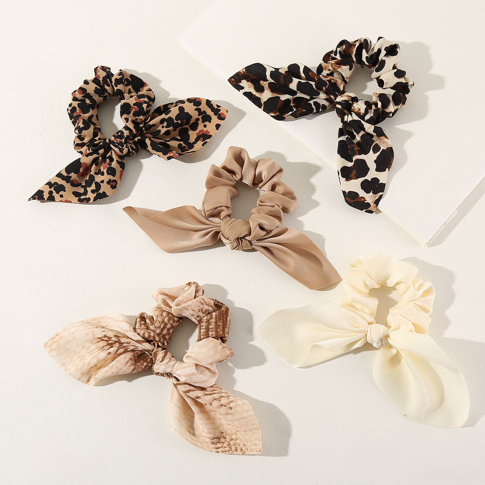 TEMU 5pcs Leopard Print Elastic Hair Ties - Stylish And Comfortable Scrunchies For Women And