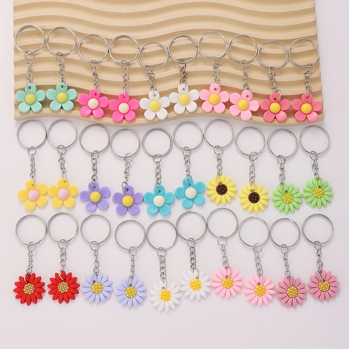 TEMU 30pcs Cute Flower Keychain Candy Color Pvc Key Chain Ring Bag Backpack Charm Birthday Party Decor Women Daily Uses Gift