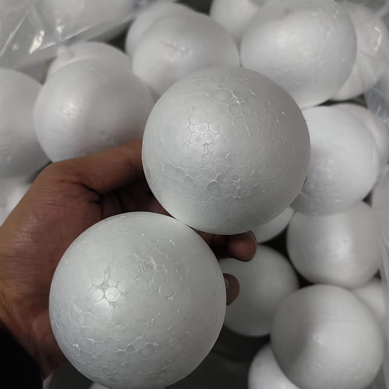 TEMU Craft Foam Balls 3 Inch Diameter 20pcs, Smooth Polystyrene Foam Balls For Decorating Projects Diy Art And Crafts, White Foam Balls