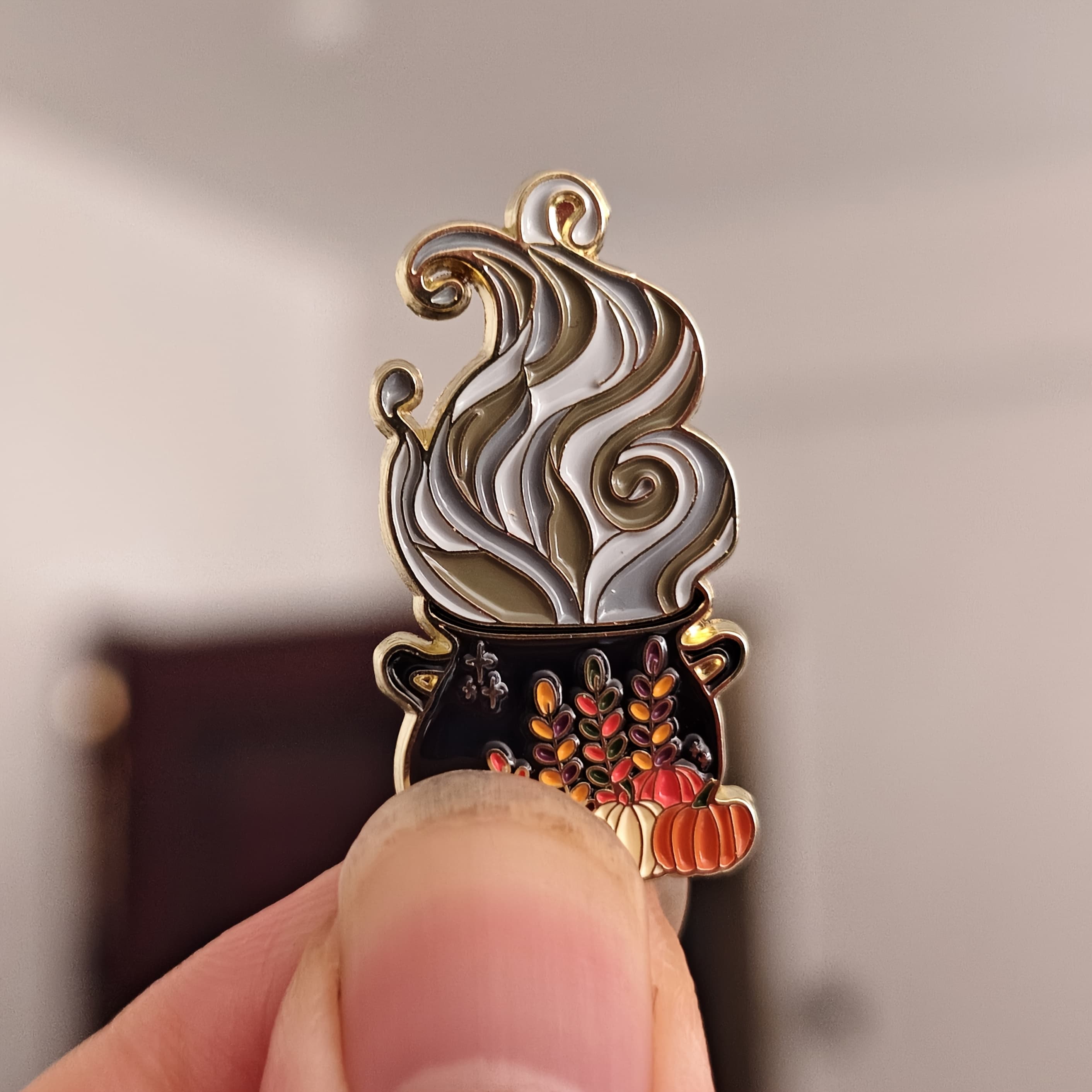 TEMU Stylish Halloween-themed Brooch Featuring A Design, Perfect For Decorating Backpacks Or As A Collar Pin, Making It An Ideal Gift For Christmas