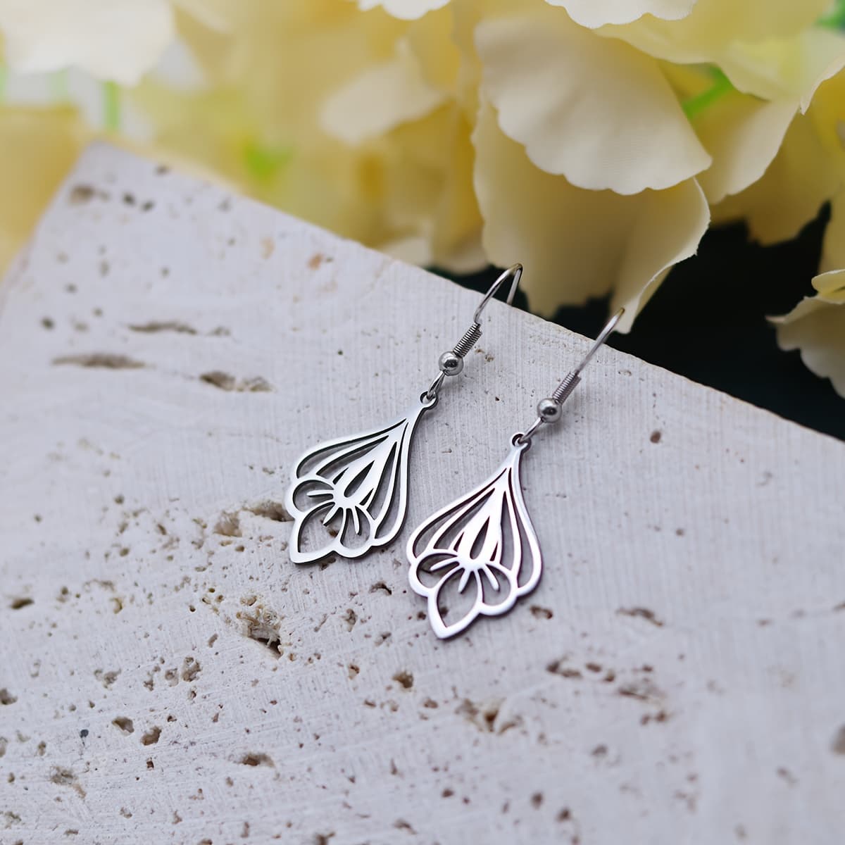 TEMU Hollow Lotus Flower Earrings Made Of 304 304 304 304 Stainless Steel, Designed In A Petal Shape, Handcrafted, Without Battery