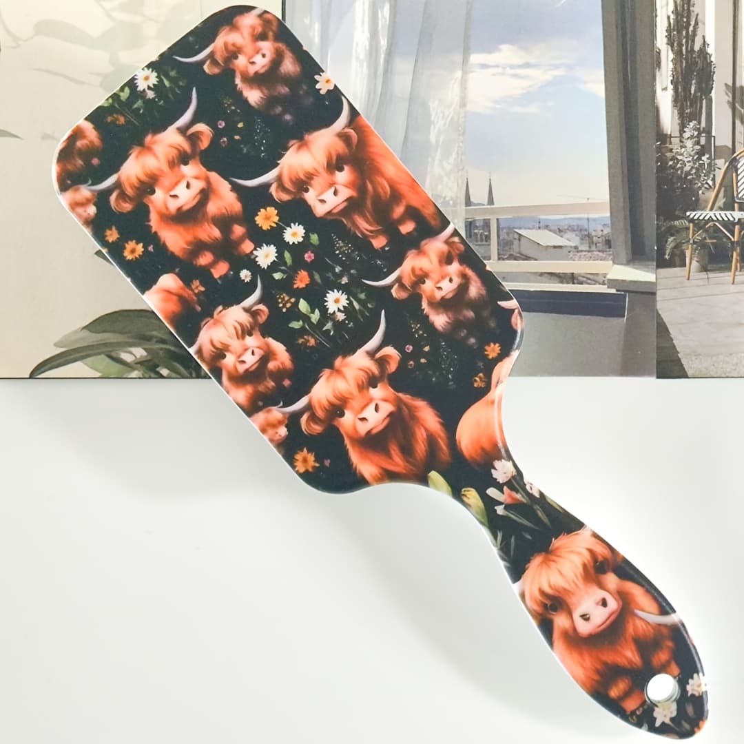 TEMU The Moo Printed Cushion Comb Charm With Cute Design. Practical And Decorative, Static, And Offers A Comfortable Grip. Its Nylon Teeth Are The Scalp.