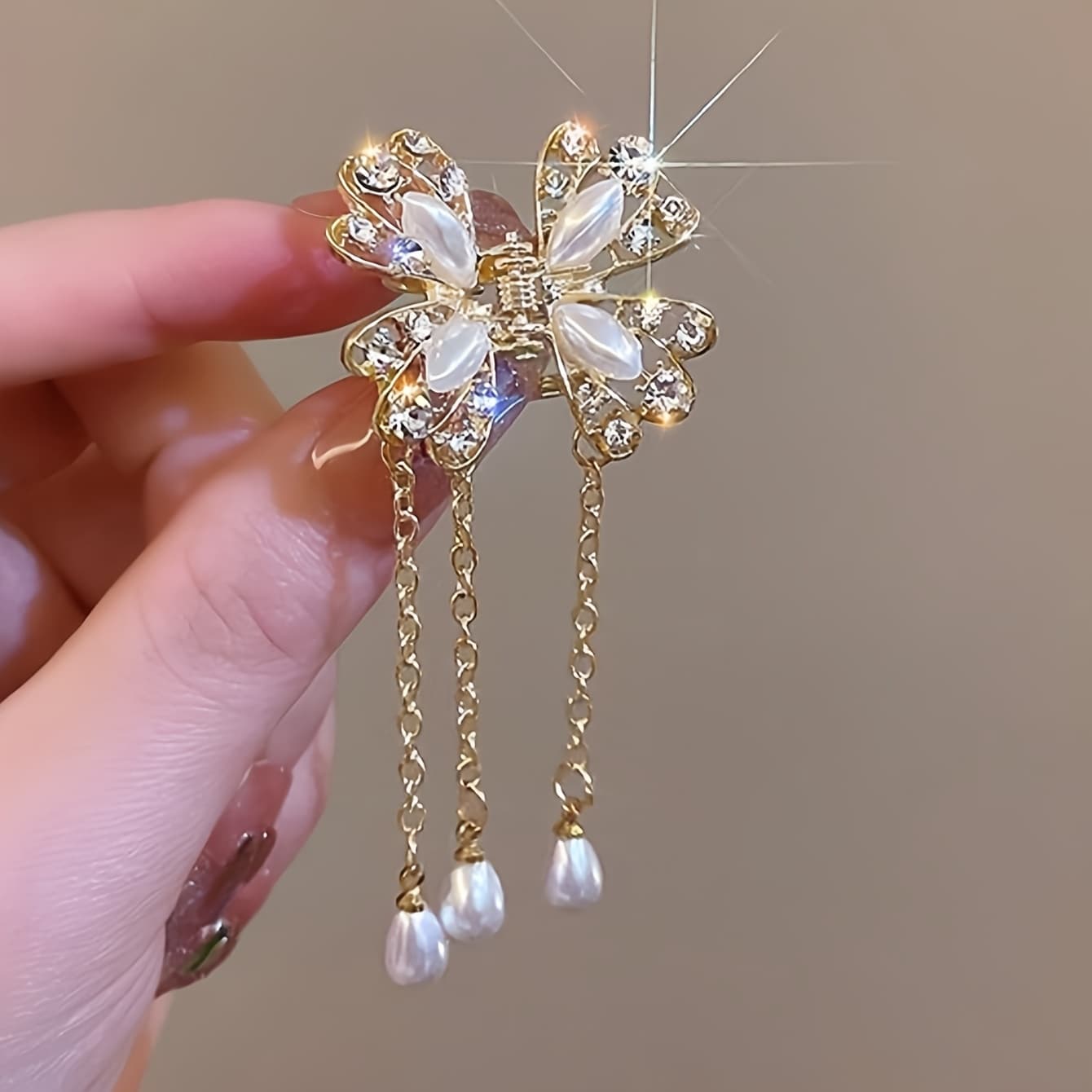 TEMU 1 Pearl Tassel Claw Clip, Summer Metal Hair Clip, Women's Back Of Bundle, Hair Clip, Hair Grasping Clip