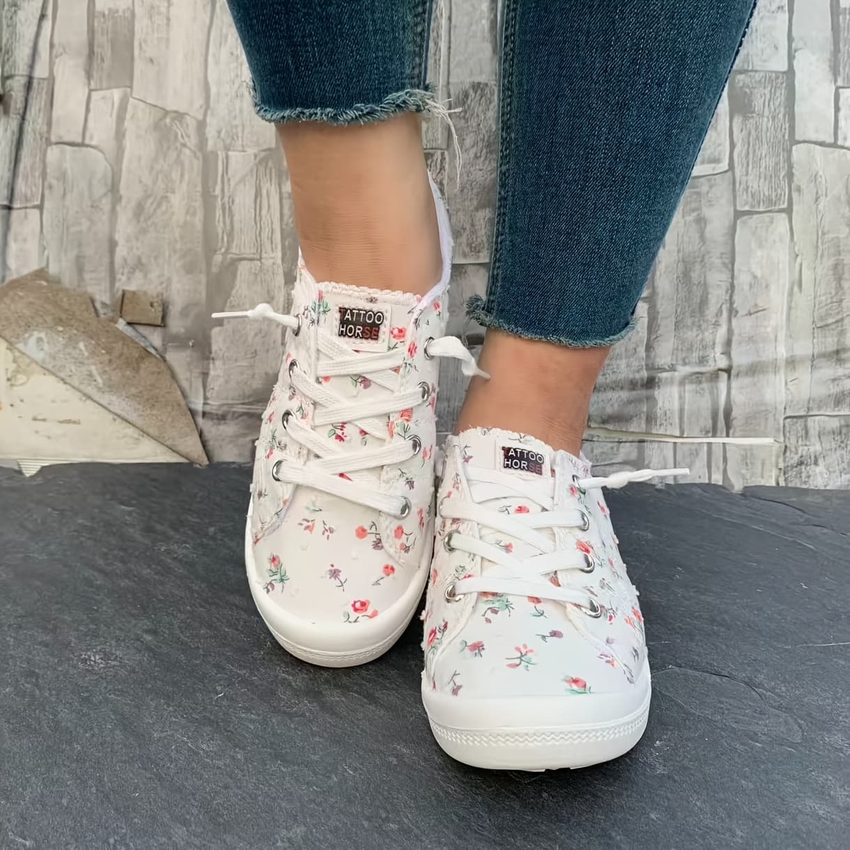 TEMU 2024 New Small Floral Women's Shoes, Versatile White Sneakers For Spring/summer, Fashionable Casual Lightweight And Comfortable, Women Shoes