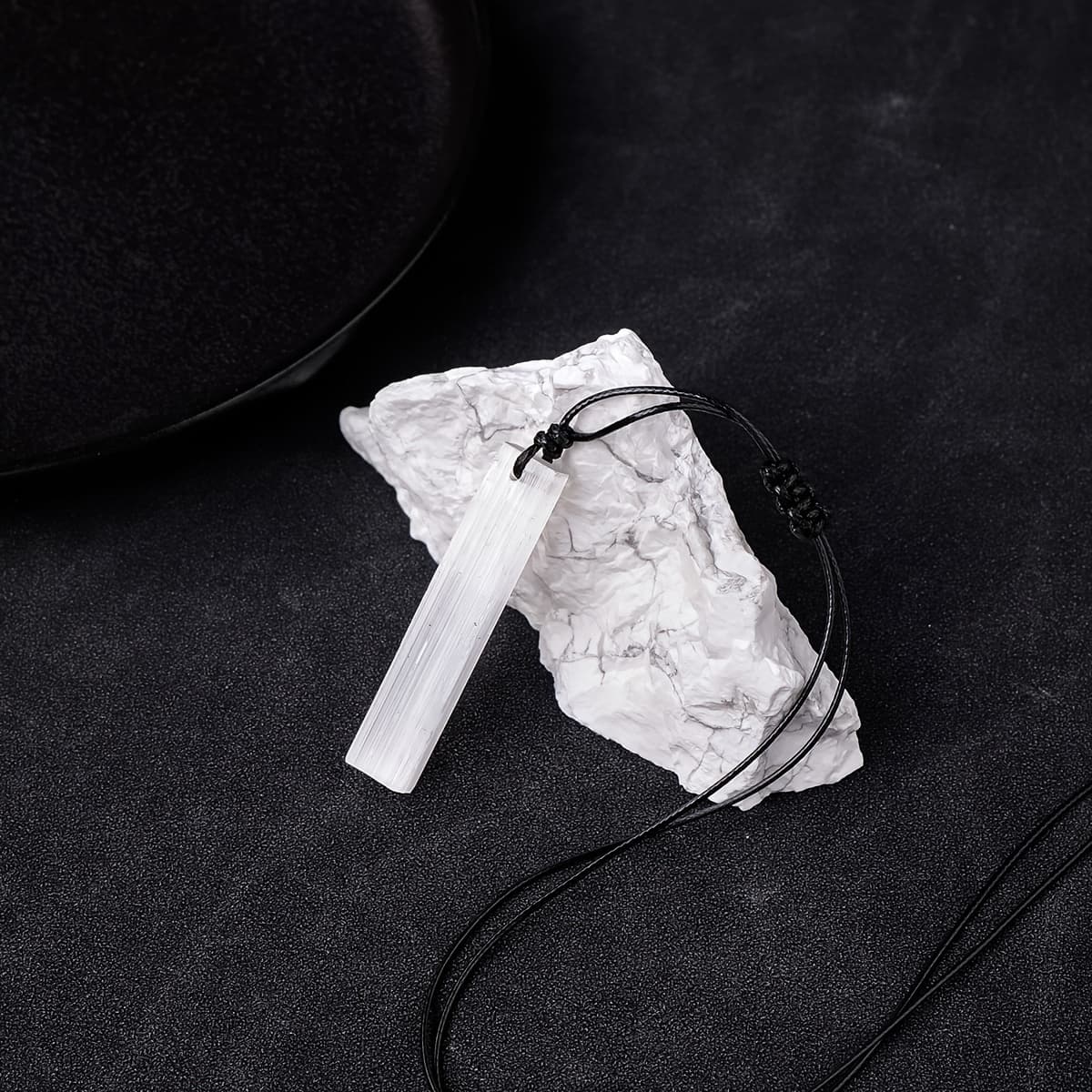 TEMU 1pc Of Natural Selenite Gypsum Stick Pendant From Morocco, Featuring A Mineral Stone Necklace ( Normal For Natural Stones To Have And Chips)