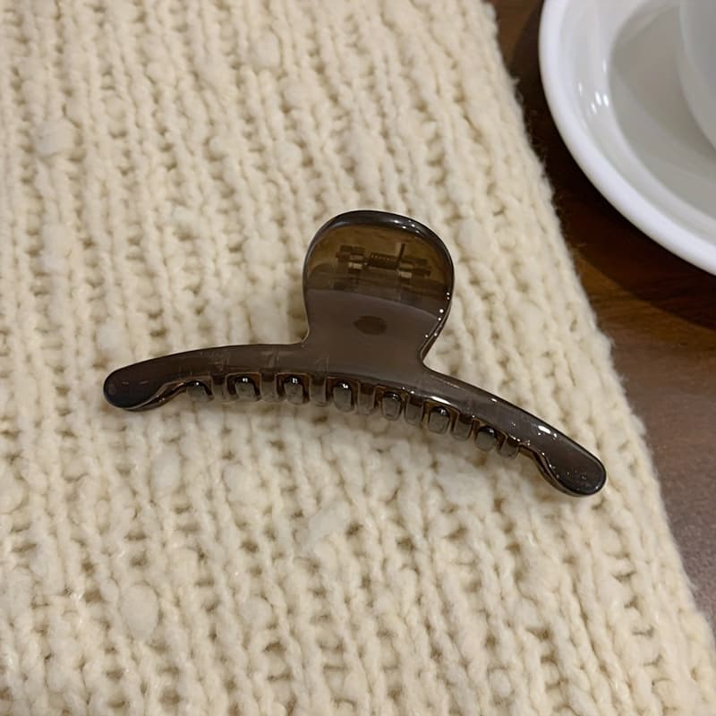 TEMU 1 Piece Of Taupe Line Hair Clip, Made Of Plastic/resin, Versatile And With A High-quality Feel, A Back-of-the-head Updo Shark Clip For Women's Hair Accessories