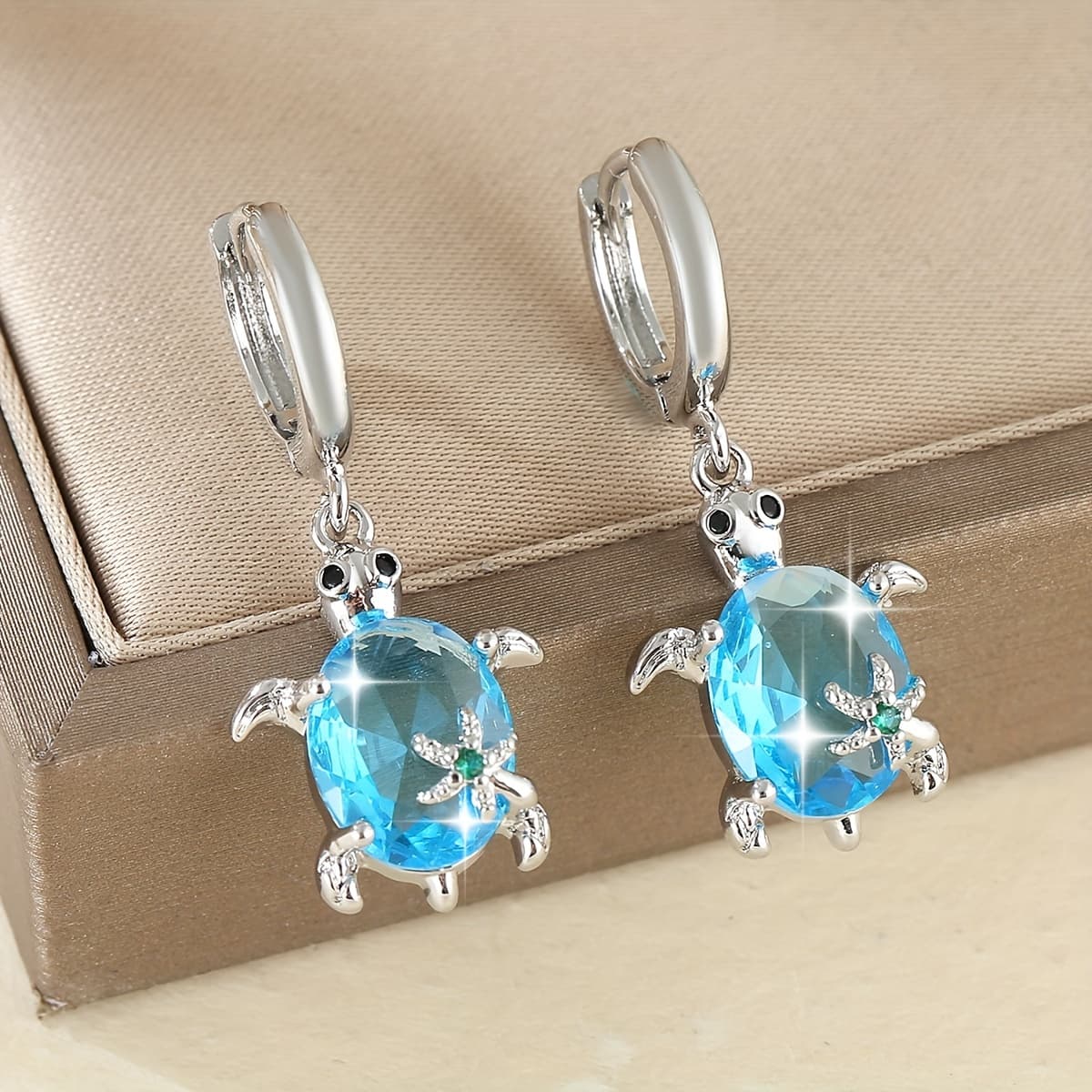 TEMU 1 Pair Of Elegant Minimalist Copper-inlaid Synthetic Zirconia Turtle Pendant Earrings, Cute Fashionable Women's Marine Animal Earrings, Dating Gift