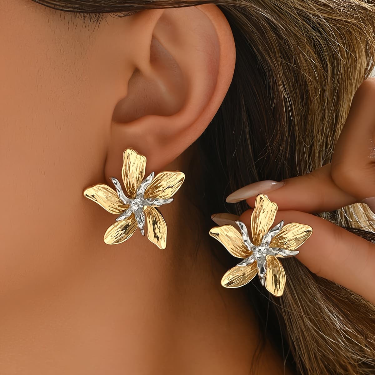 TEMU Three-dimensional Five-petal Flower Earrings For Women, Perfect For Summer Fashion, Sweet And Stylish Street Photography Additions