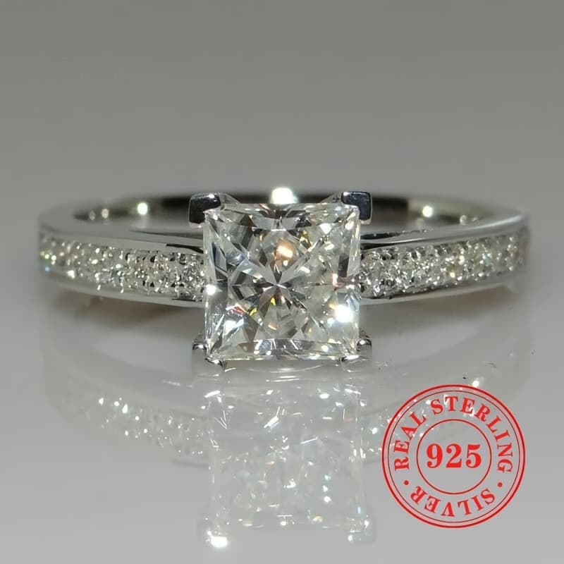 TEMU 3.3g S925 Pure Silvery 4-prong Set Princess Zirconia Ring For Women, Engagement And Wedding Ring, High-end Jewelry