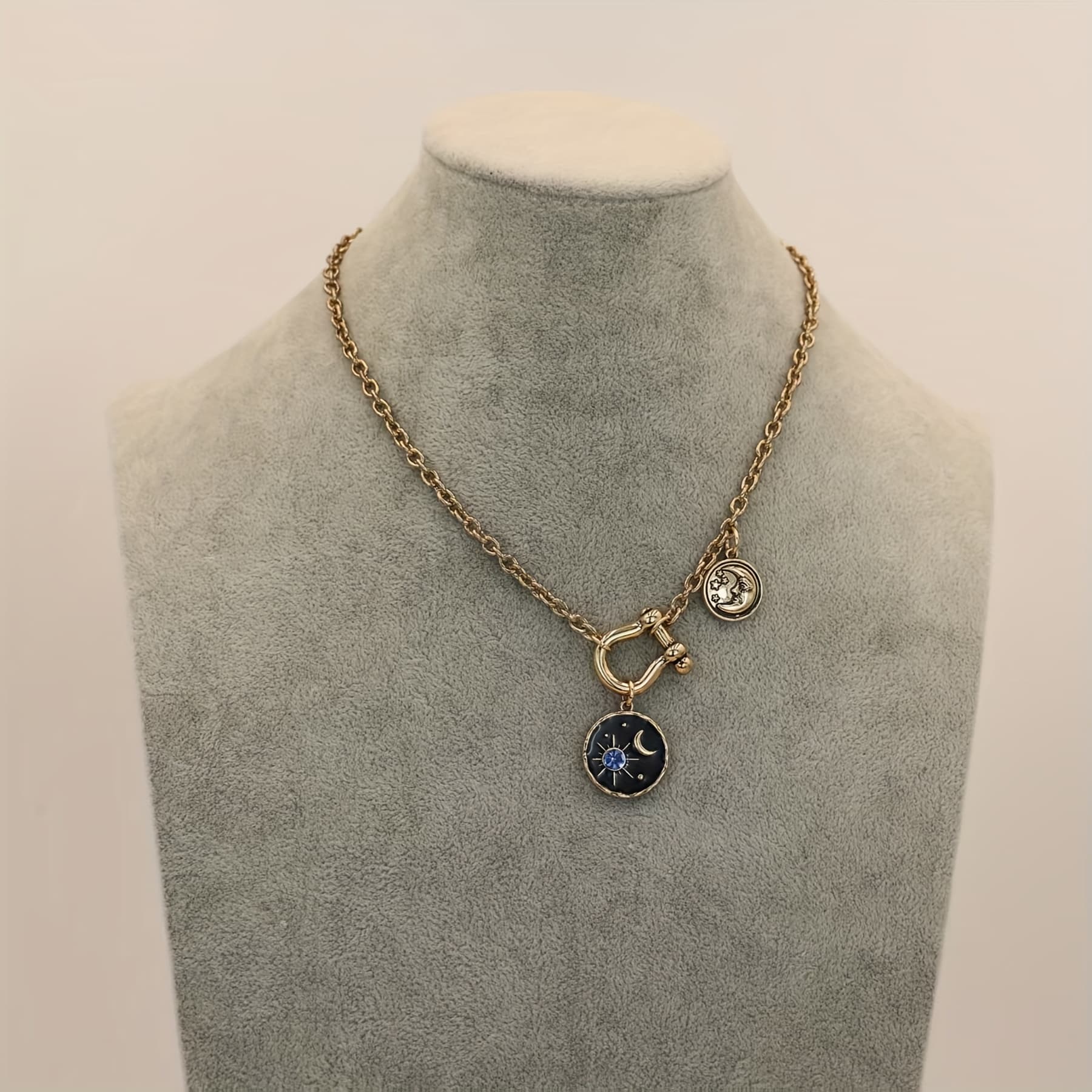 TEMU 1pc Women's Fashion Pendant Necklace, Western Retro Style , Suitable For Daily Wear, Parties, And Gifting!