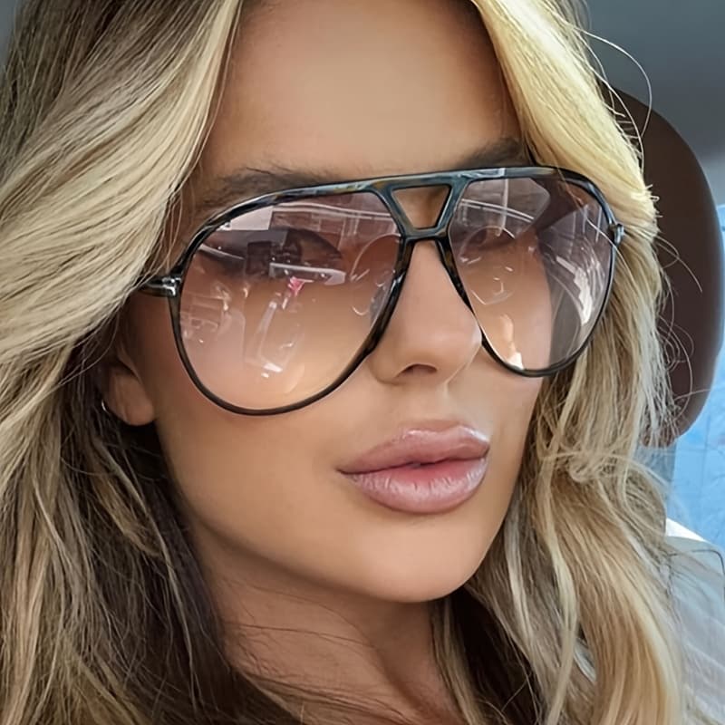 TEMU Ladies' Super Large Fashion Glasses - Large Round Frame Dark Brown Decorative Lens, Essential For Party And Night Out Styles, No Accessories Required, Instantly Enhance Charm (over The Counter)