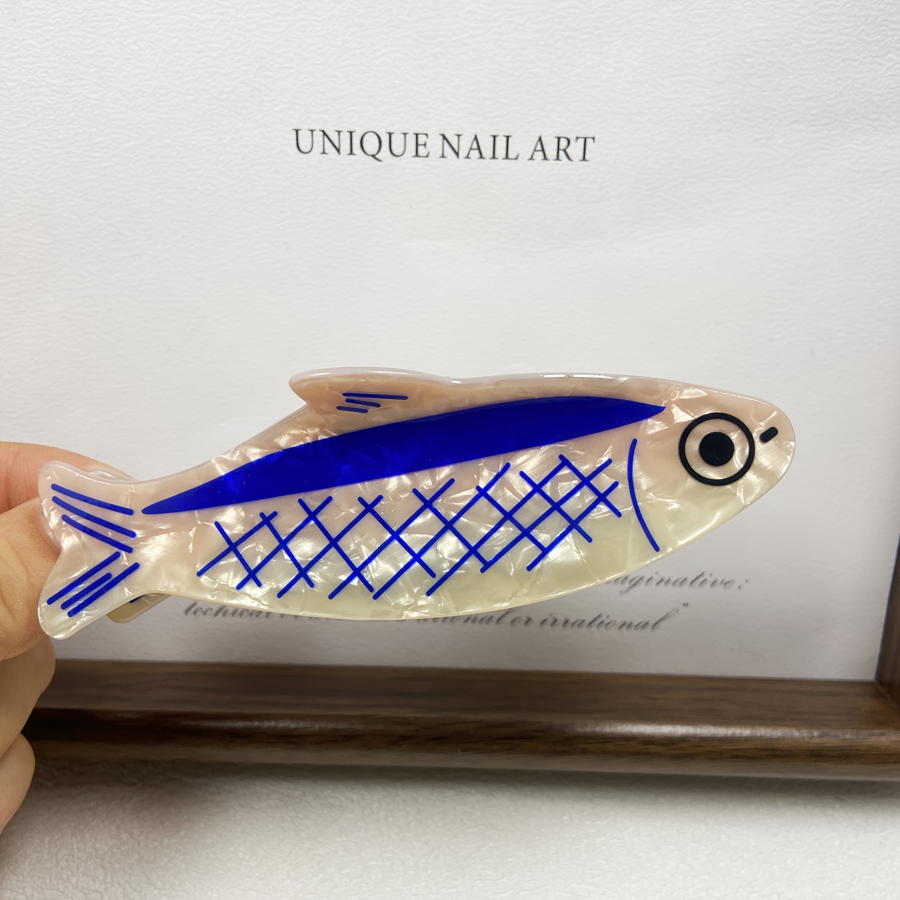 TEMU A Cute Fish-shaped Hair Clip, Accessory, Large Shark-sardine Gripper In Blue-pink-tortoiseshell Colors For Women And Vacation Cartoon Sea Animal Hairstyle