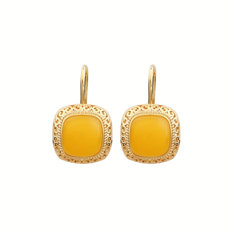 TEMU 1 Pair Of Fashionable And Style Earrings, Delicate Hollow Golden Carved Formula Shape Yellow Imitation Jade, Suitable For Women, Daily, Dinner And Other Occasions