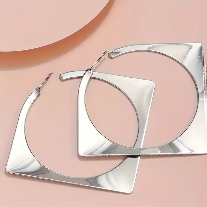 TEMU A Pair Of Silvery- Hollow Earrings, With A Minimalist Combining Round And Square, Made Of Alloy, Are Women's Fashion Accessories, Suitable For Daily Wear And A For Gifting