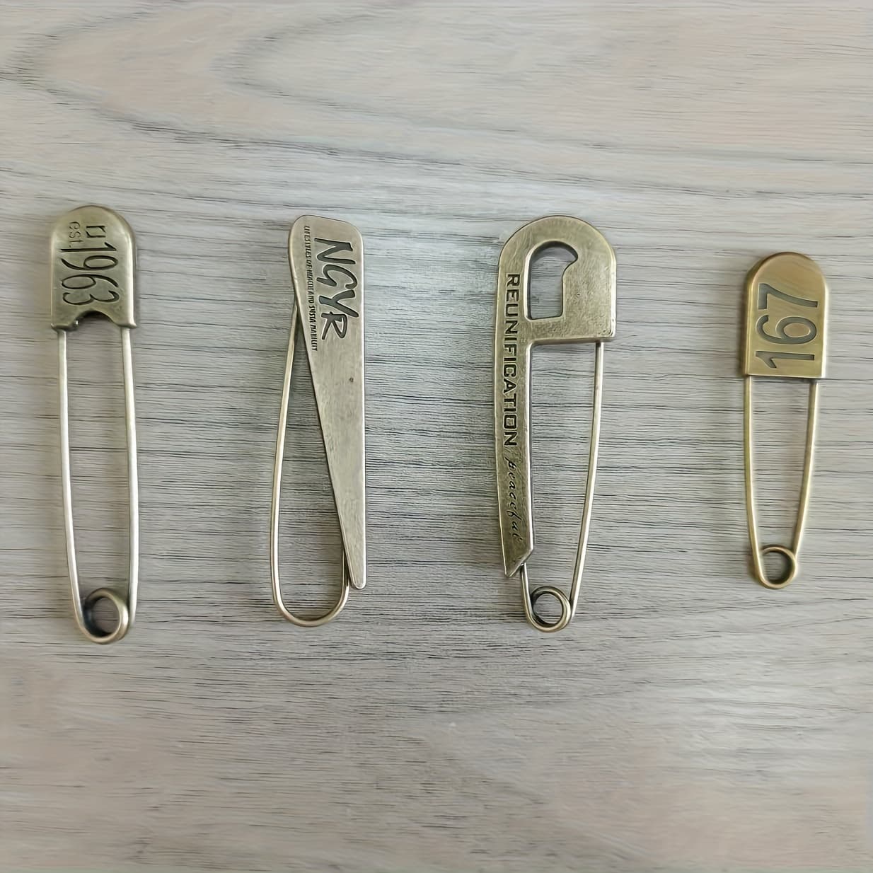 TEMU 4pcs Of Multifunctional Vintage-style Letter Pins, Safety Pins, Notebook Additions, Clothing Decorations, Shawl Pins