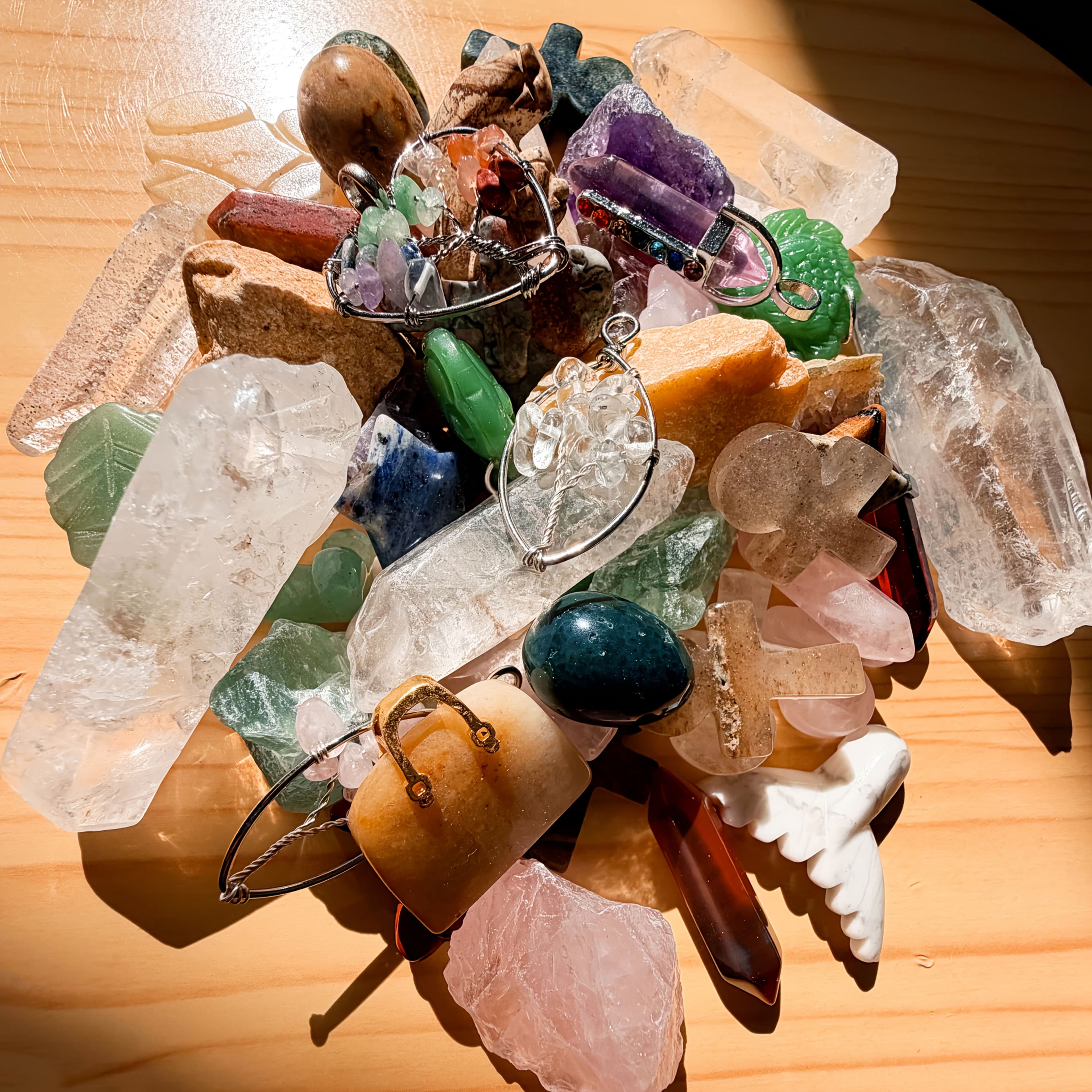 TEMU Bulk Gravel Mix - Iridescent Rough Gemstone Chips & Crystal Points For Aquarium Decor, Fish Tank Bottom, Plant Pot Accent, Home Decoration & Diy Craft Gift