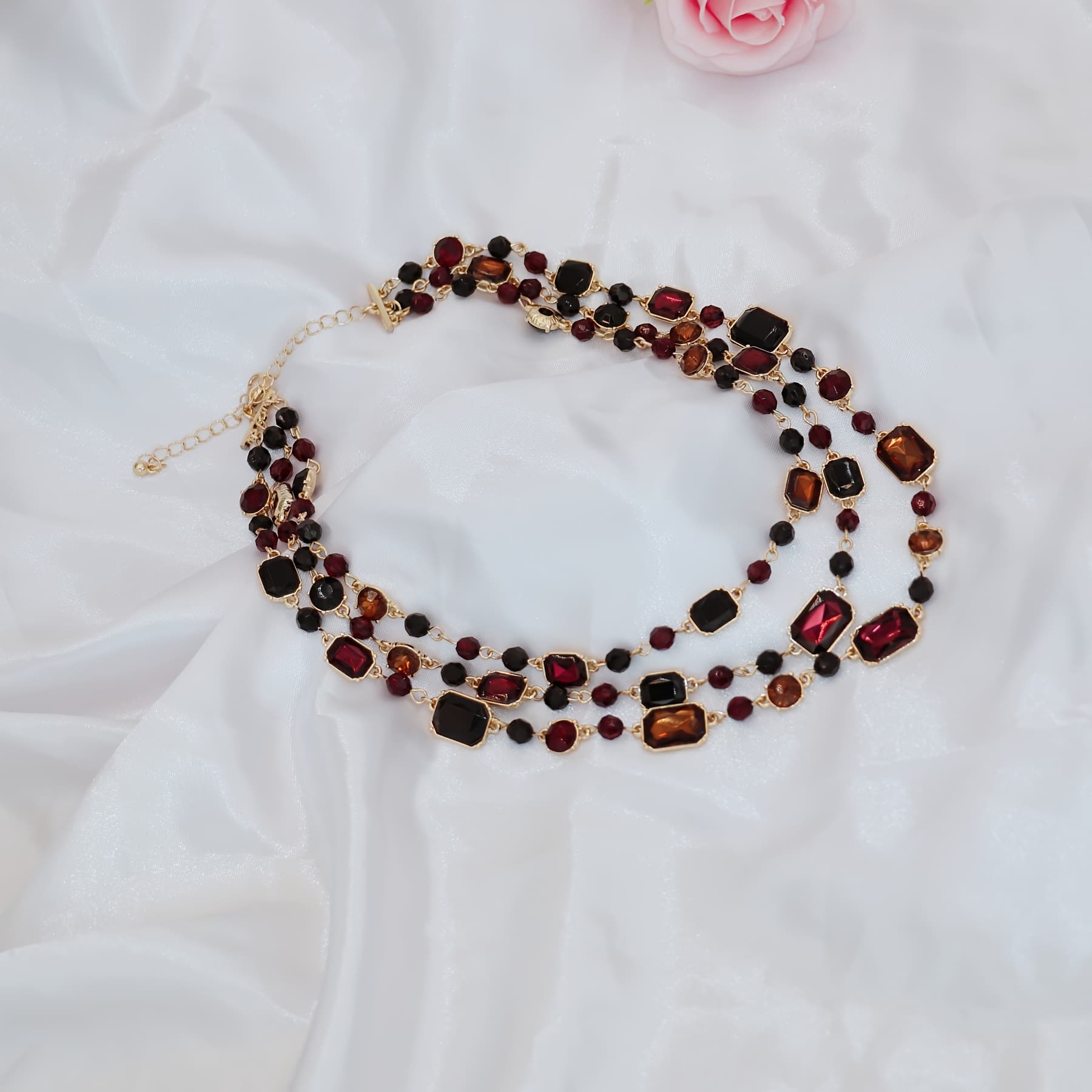 TEMU A Women's Stylish Necklace With A Vintage , Featuring Multi-colored Resin Gems, Wear, Parties, Weddings, And As A Gift
