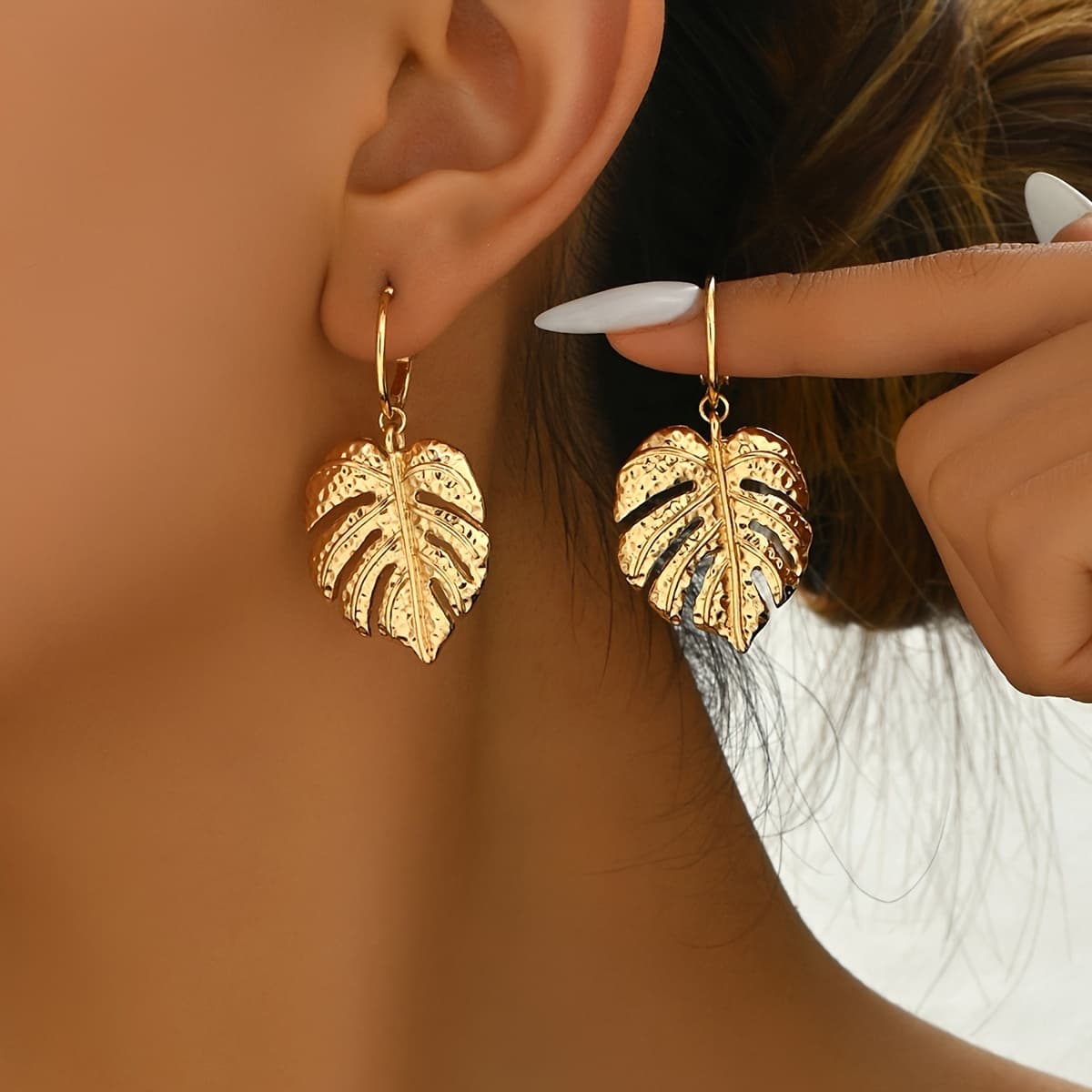 TEMU Vintage Style Easy Leaf Cutout Earrings