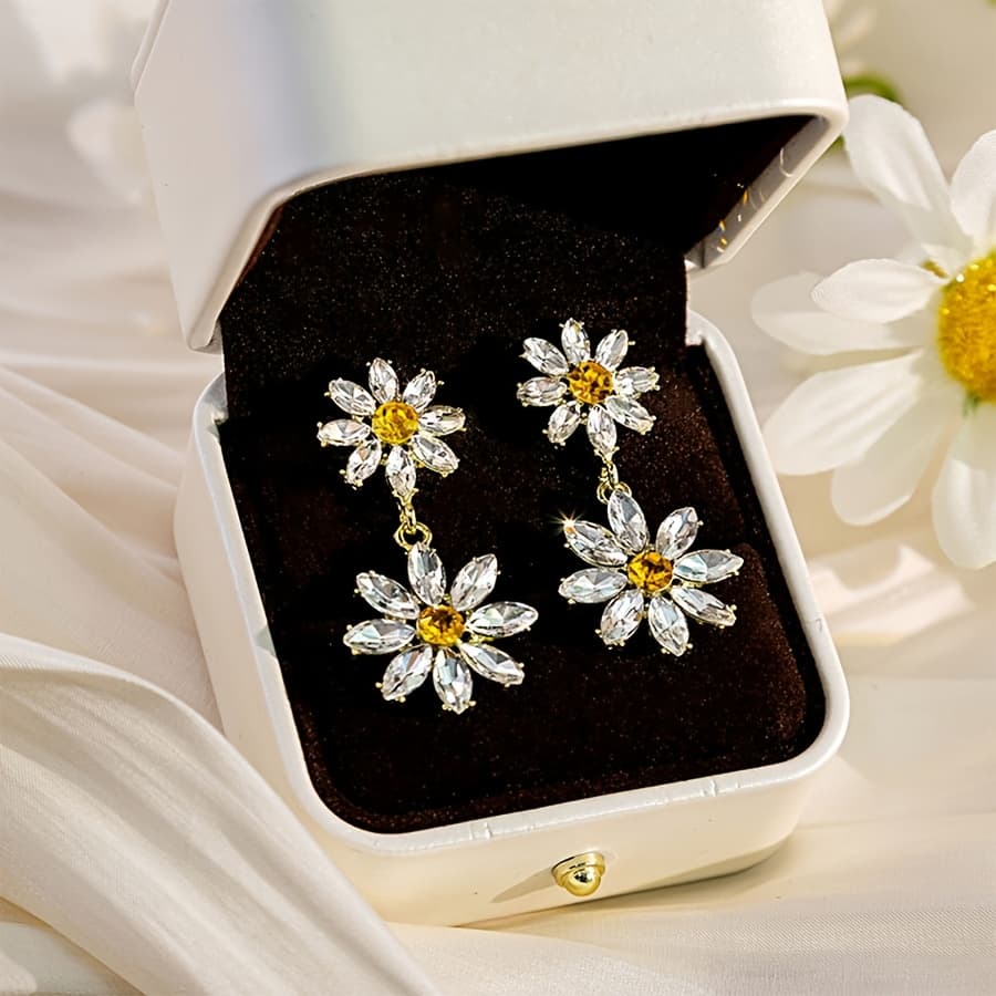 TEMU A Pair Of Sparkling Flower Earrings, Fashionable And Exquisite, Suitable For Wearing Earrings On Dates. High Quality Women's Jewelry, Women's Earrings