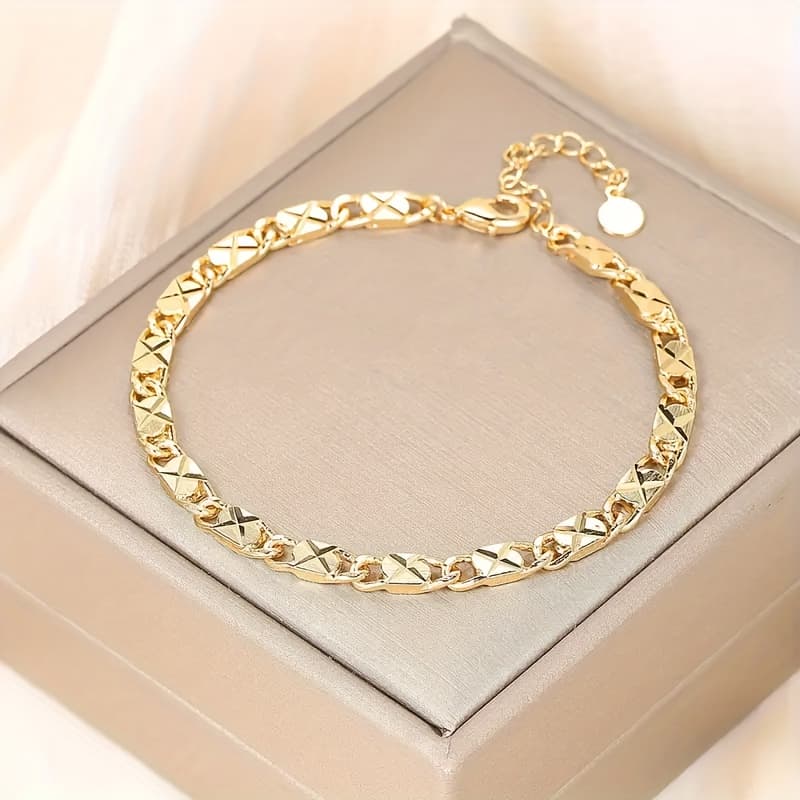 TEMU 1pc Women's Pattern Stainless Steel Bracelet, Fashionable Elegant Niche Design For Daily Wear Holiday Party Wedding Versatile Jewelry Gift