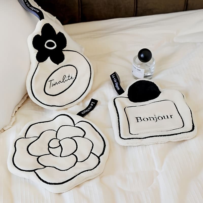 TEMU 3-pack High-value Camellia Hanging Super Absorbent Thickened Cute Fingertip Towels, No Shedding